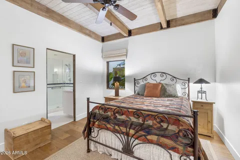 $3,425,000 | 5700 North 33rd Place, Paradise Valley, AZ 85253