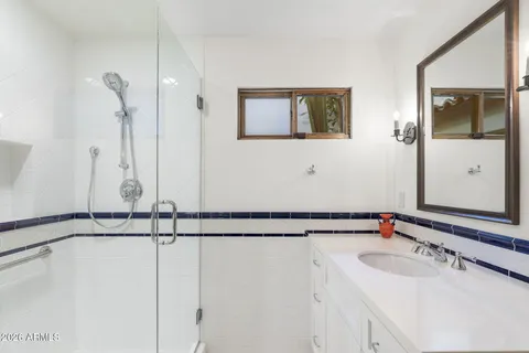 $3,425,000 | 5700 North 33rd Place, Paradise Valley, AZ 85253