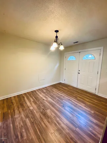 $1,350 | 506 Walnut Drive, Jacksonville, NC 28540