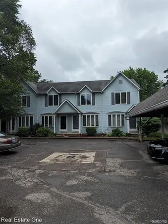 $1,750 | 302 East Ann Arbor Trail, Plymouth, MI 48170