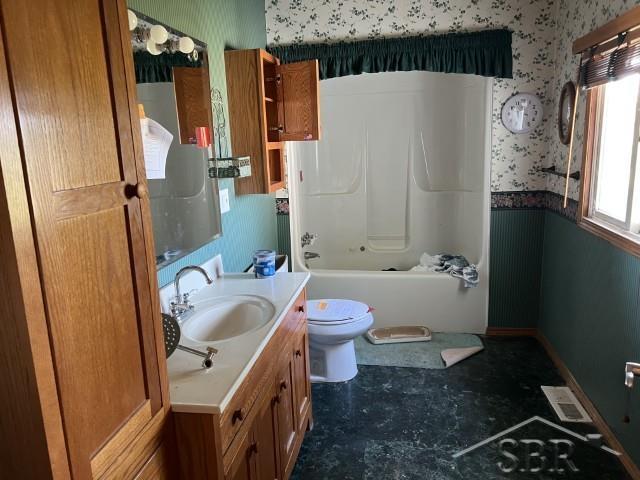 9013 South Shepherd Road Shepherd, MI 48883 - Photo 10 of 12