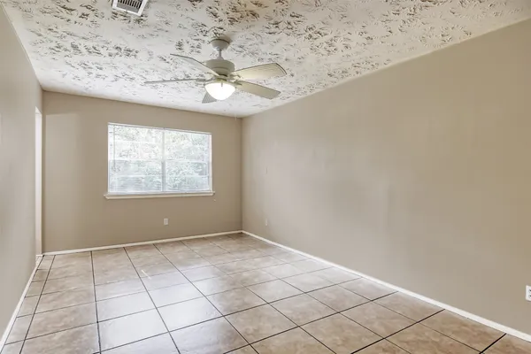 $2,200 | 45 Coralberry Road, The Woodlands, TX 77381