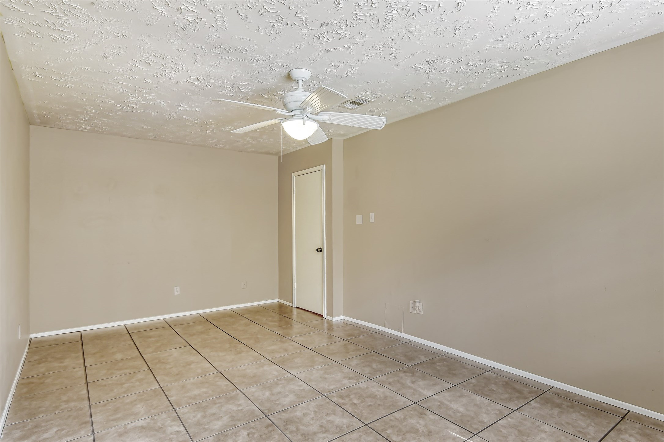 45 Coralberry Road The Woodlands, TX 77381 - Photo 16 of 23