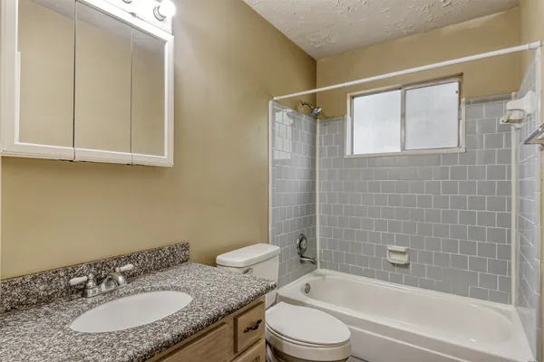 $2,200 | 45 Coralberry Road, The Woodlands, TX 77381