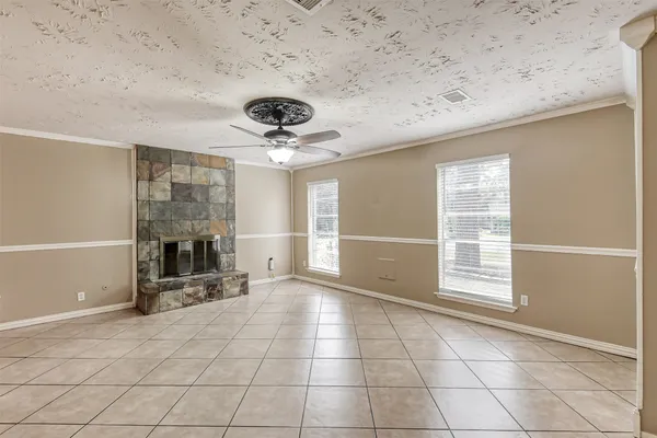 $2,200 | 45 Coralberry Road, The Woodlands, TX 77381