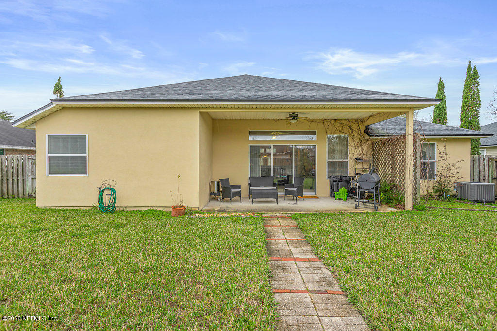 2443 Paris Mill Road Jacksonville, FL 32221 - Photo 32 of 33 a front view of house with yard