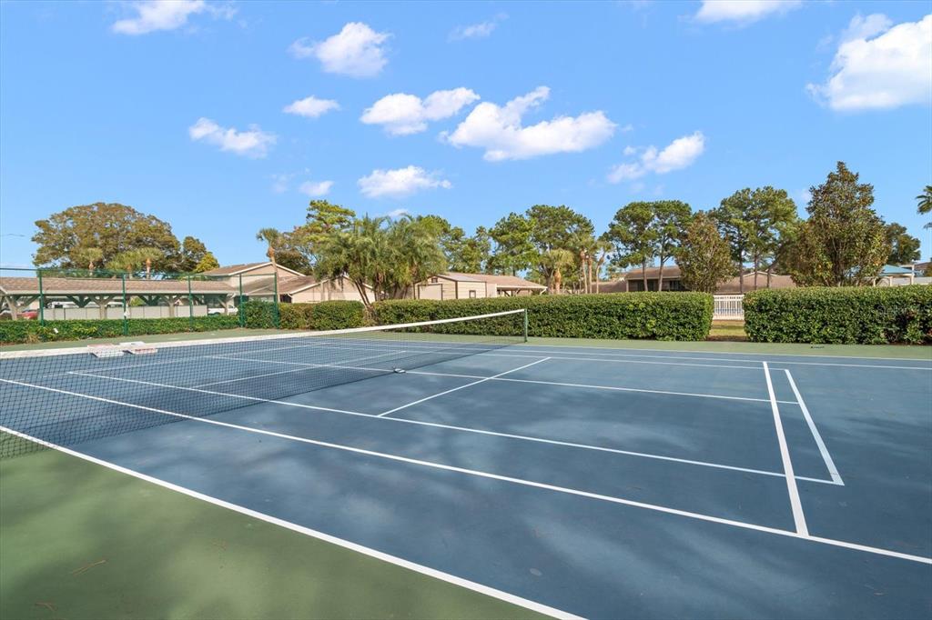 2131 Ridge Road South, Unit 75 Largo, FL 33778 - Photo 28 of 32 a view of basketball court