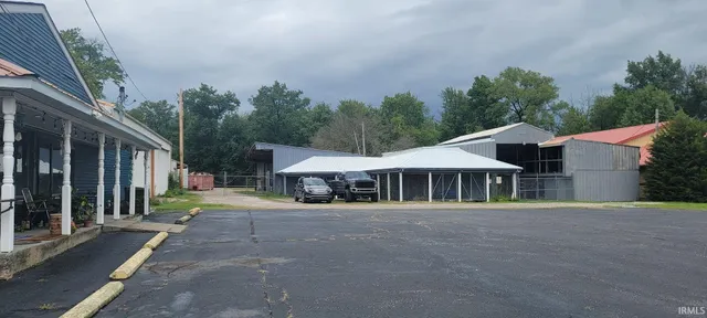 $345,000 | 670 Southwest A Street, Linton, IN 47441