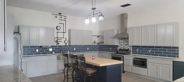 $345,000 | 670 Southwest A Street, Linton, IN 47441