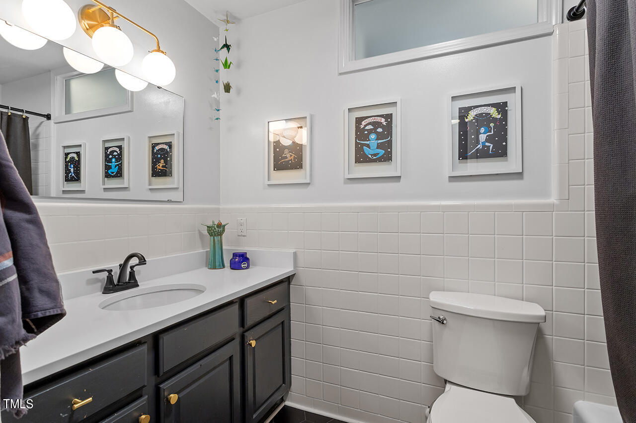5017 Raintree Court Raleigh, NC 27609 - Photo 29 of 40 5017 Raintree Court_34
