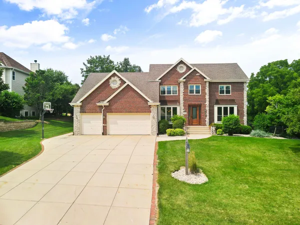 $849,500 | W271N2631 Orchard Lane, Pewaukee, WI 53072