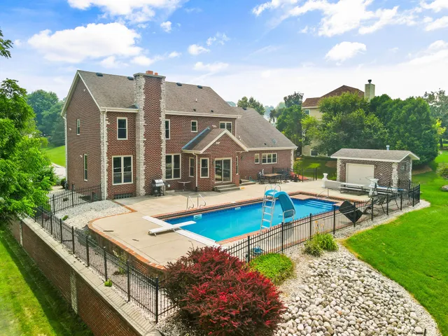 $849,500 | W271N2631 Orchard Lane, Pewaukee, WI 53072