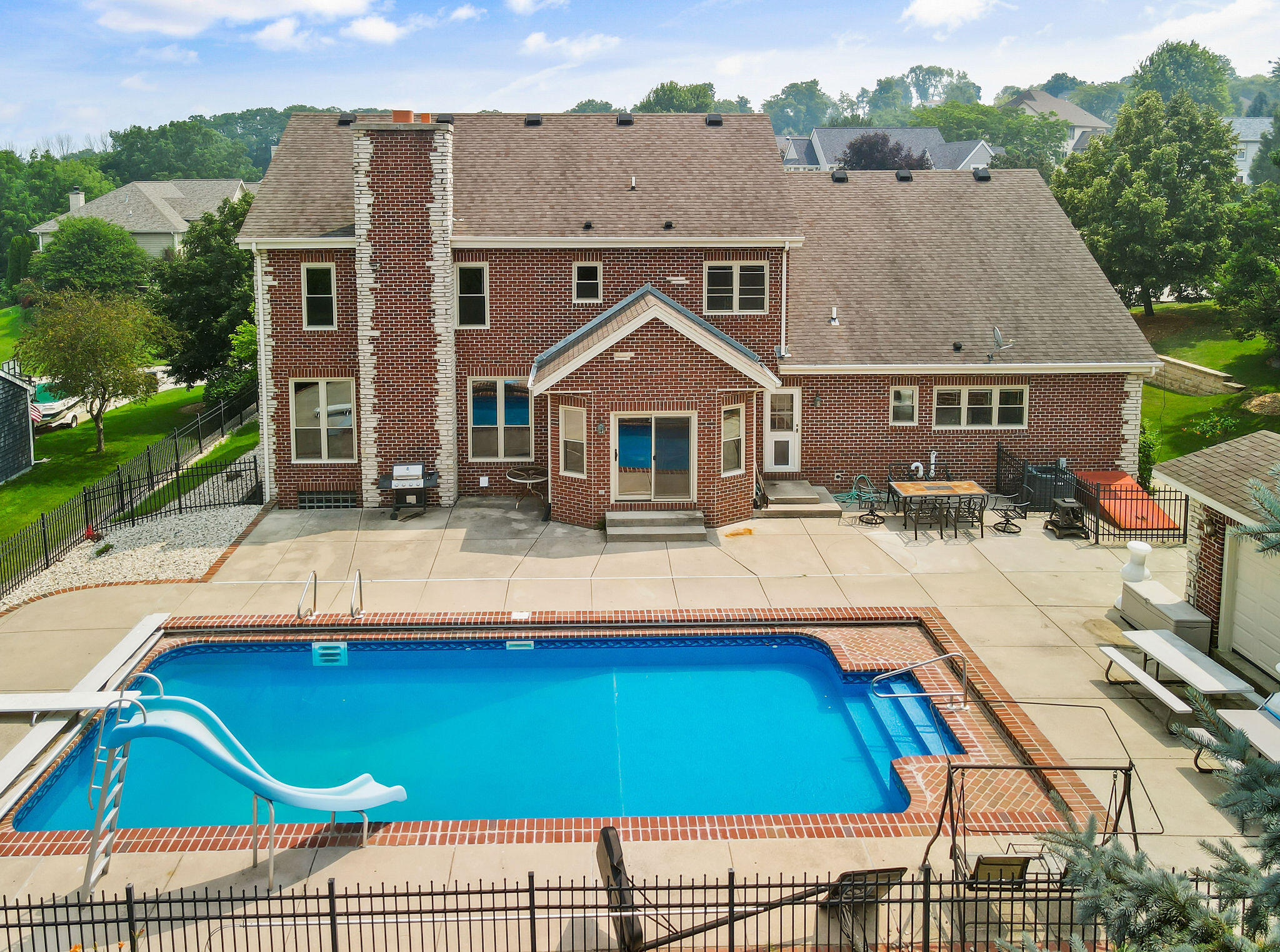 W271N2631 Orchard Lane Pewaukee, WI 53072 - Photo 8 of 70 DJI_0140