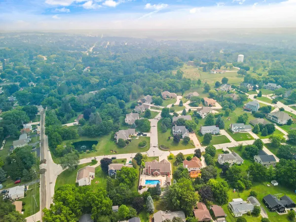 $849,500 | W271N2631 Orchard Lane, Pewaukee, WI 53072