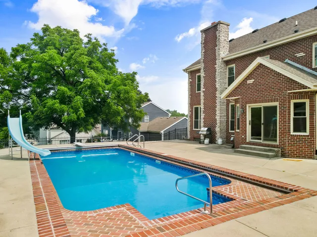 $849,500 | W271N2631 Orchard Lane, Pewaukee, WI 53072