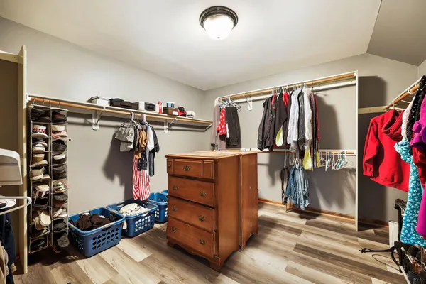 $849,500 | W271N2631 Orchard Lane, Pewaukee, WI 53072