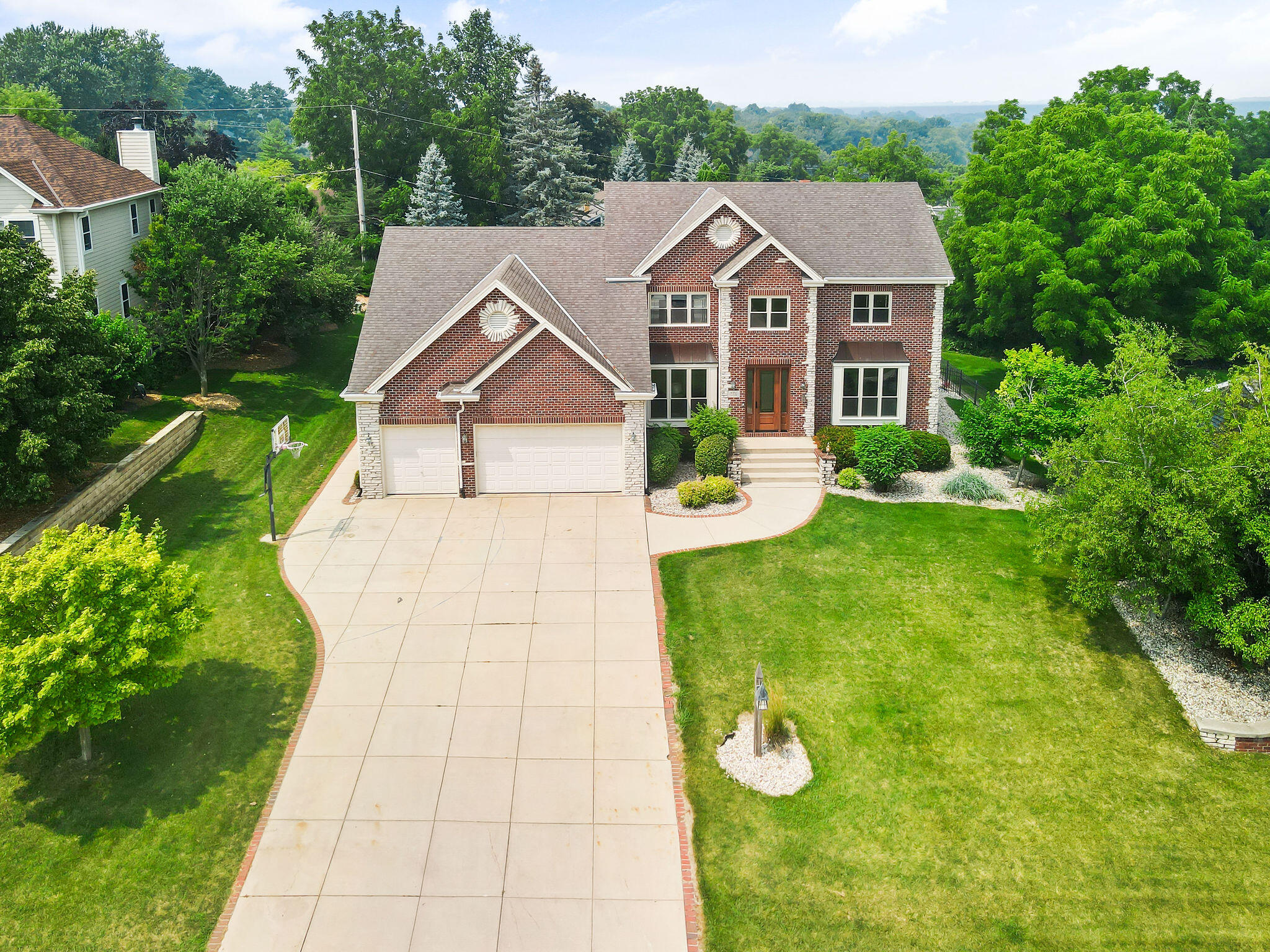 W271N2631 Orchard Lane Pewaukee, WI 53072 - Photo 5 of 70 DJI_0057