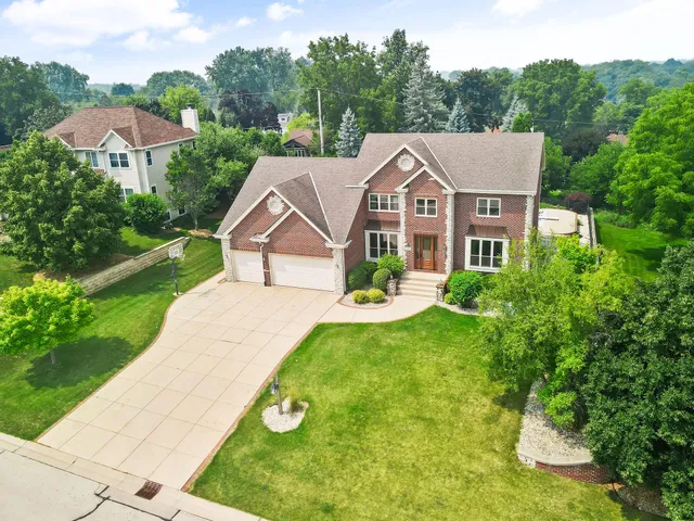 $849,500 | W271N2631 Orchard Lane, Pewaukee, WI 53072