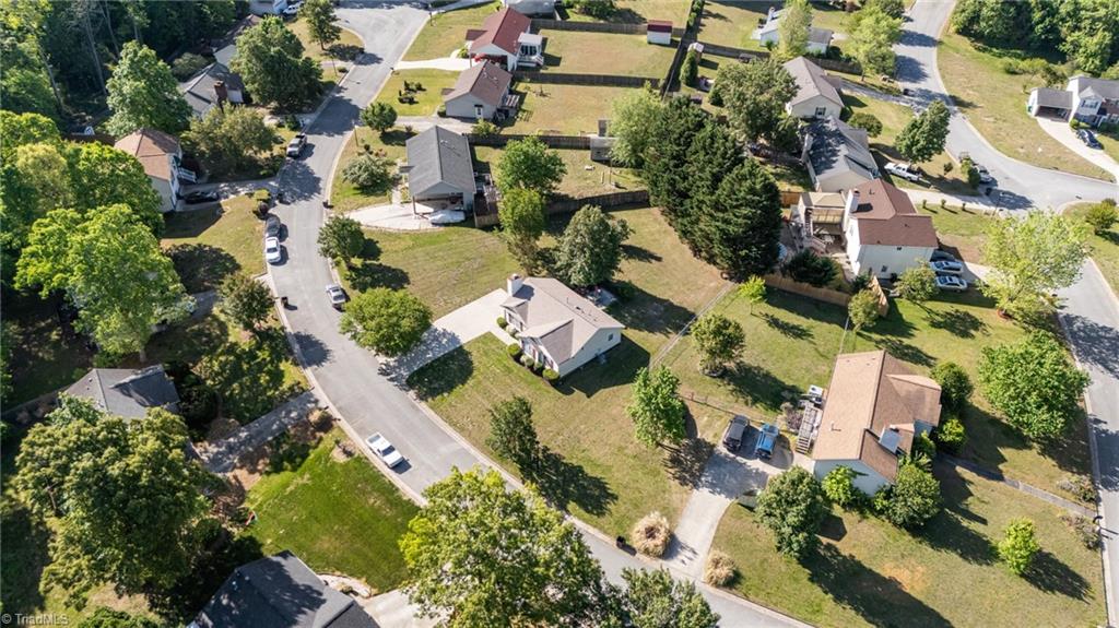 3922 Landover Drive High Point, NC 27265 - Photo 33 of 34