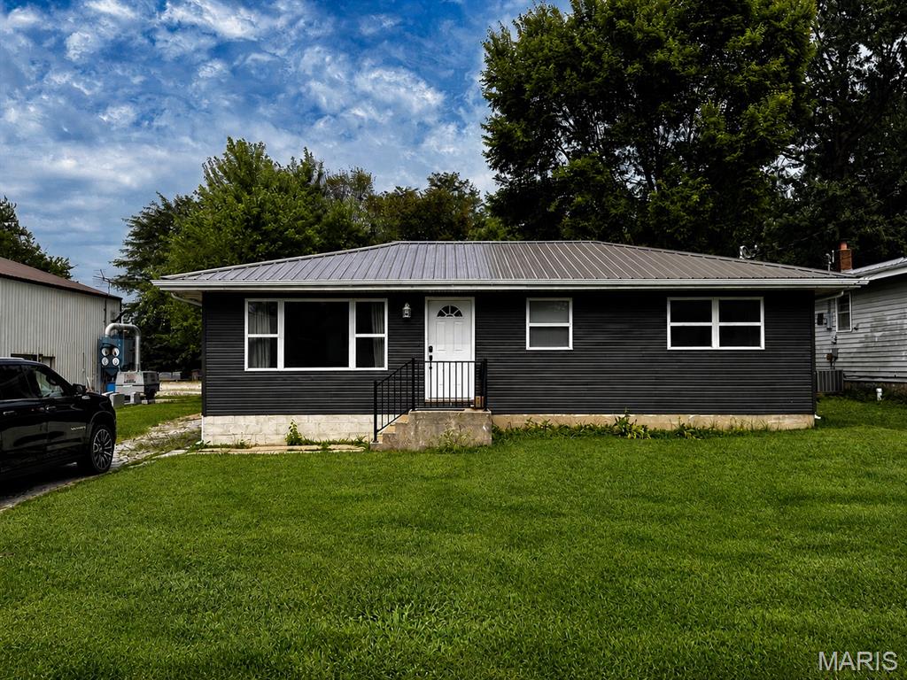445 Manion Street Sullivan, MO 63080 - Photo 1 of 34 Gallery Image 1
