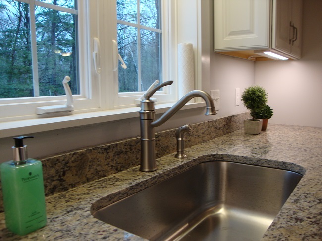 202 Grant Road Newmarket, NH 03857 - Photo 6 of 12 Gallery Image 6