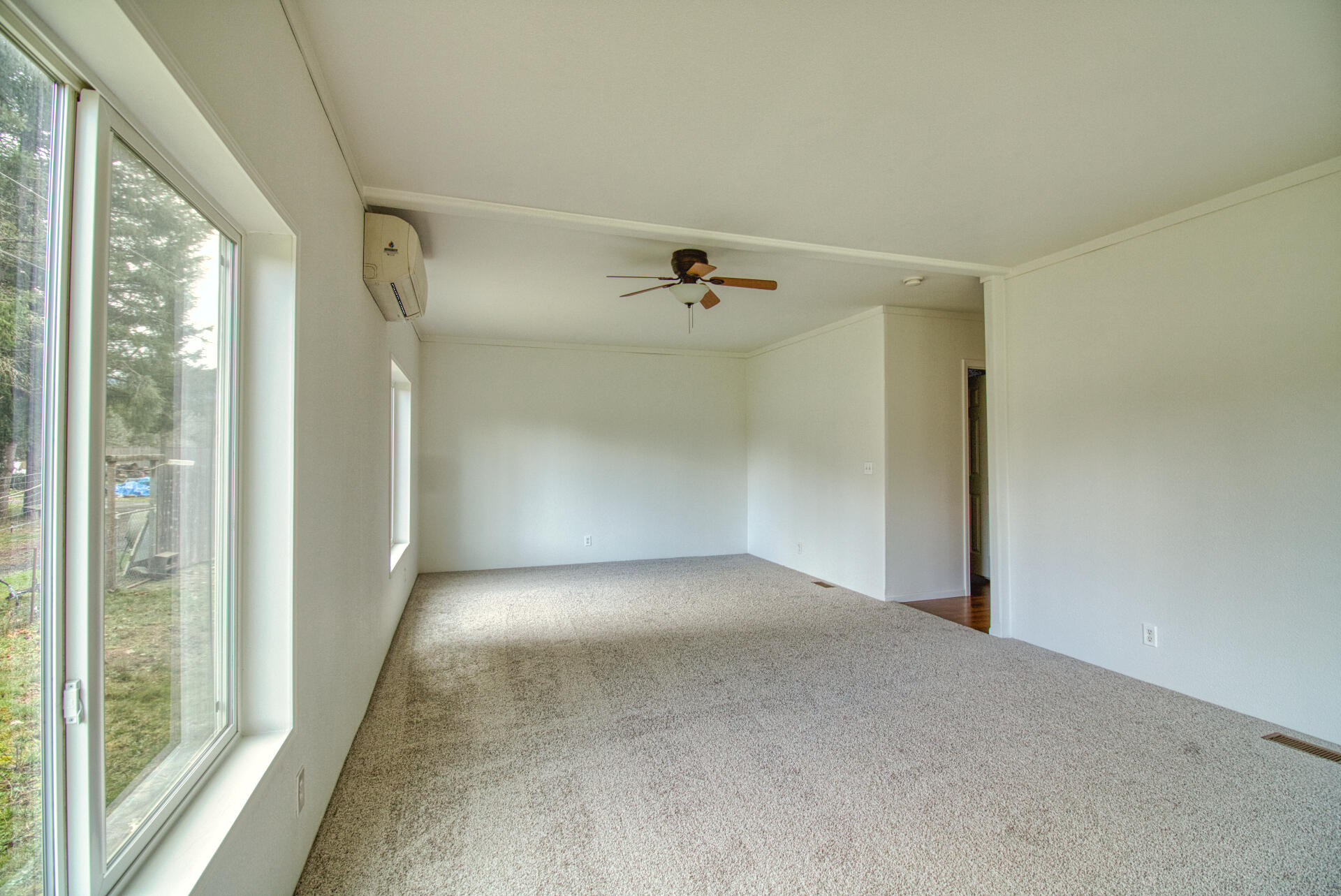 4767 Holland Loop Road Cave Junction, OR 97523 - Photo 21 of 29 Family Room