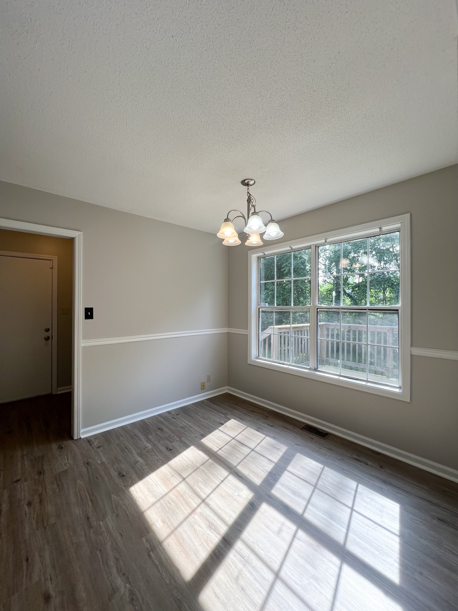 3816 Trenton Road Clarksville, TN 37040 - Photo 7 of 27