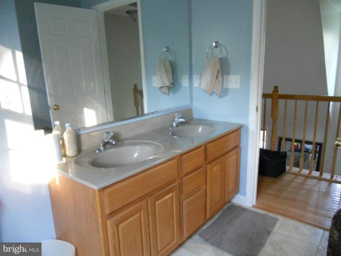 619 Old Oregon Road Front Royal, VA 22630 - Photo 21 of 23 Bath