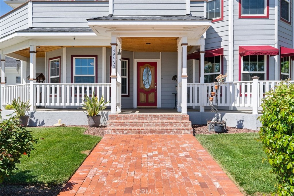 39460 Hilt Road Temecula, CA 92591 - Photo 10 of 74 Front Walk