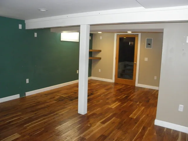 $327,500 | 1089 Hopeville Road, Griswold, CT 06351