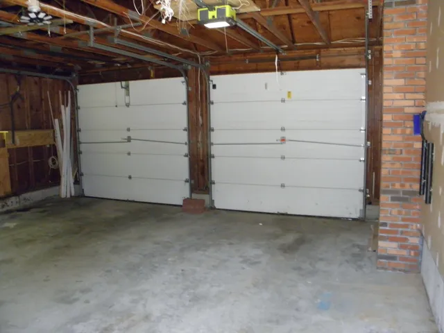 $327,500 | 1089 Hopeville Road, Griswold, CT 06351