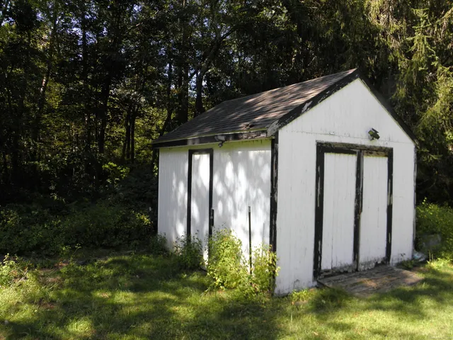 $327,500 | 1089 Hopeville Road, Griswold, CT 06351