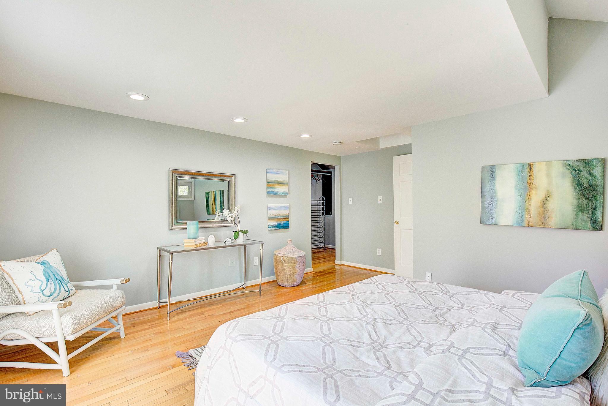 1427 Howard Road Annapolis, MD 21403 - Photo 22 of 54 Primary Bedroom