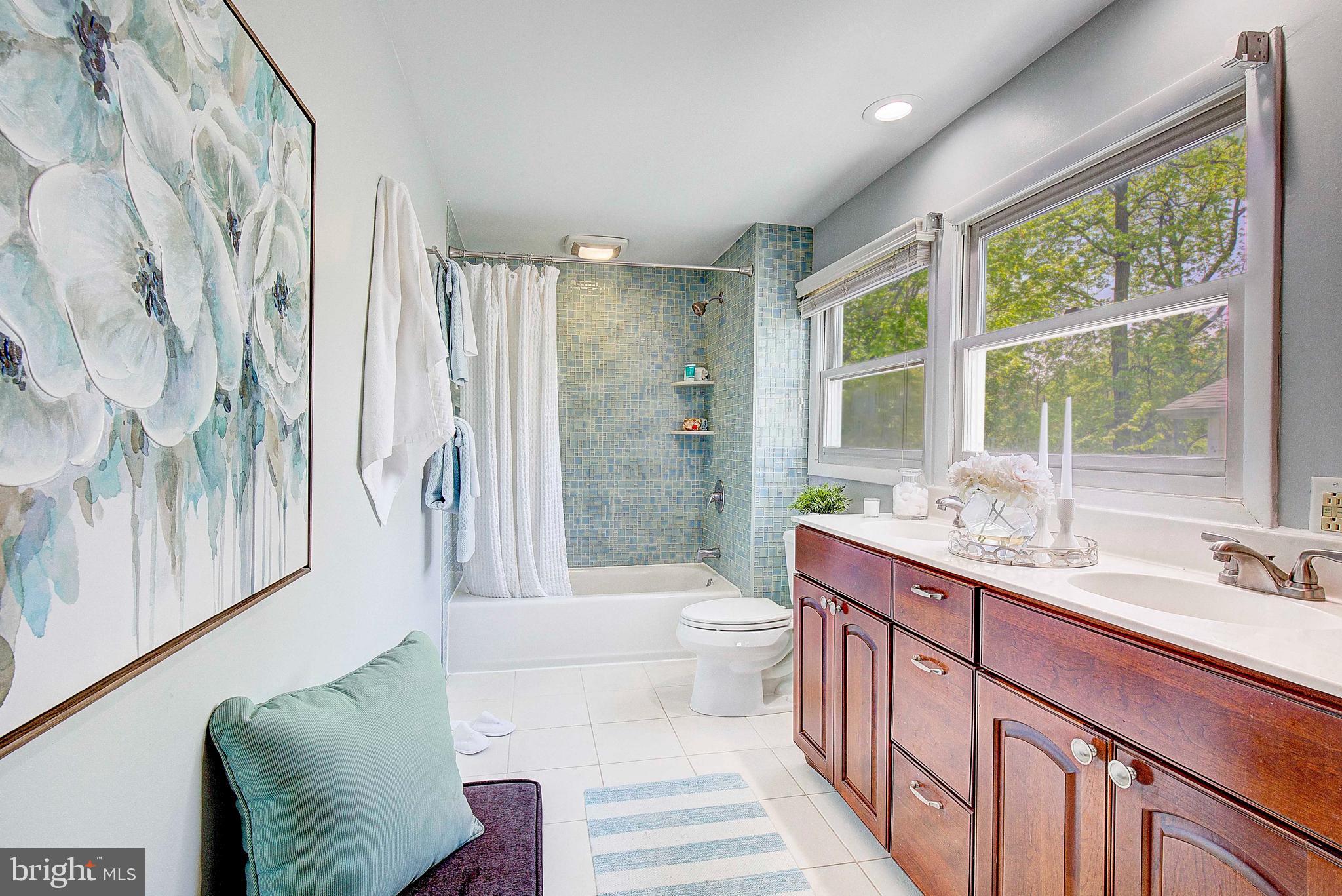 1427 Howard Road Annapolis, MD 21403 - Photo 23 of 54 Primary Bathroom