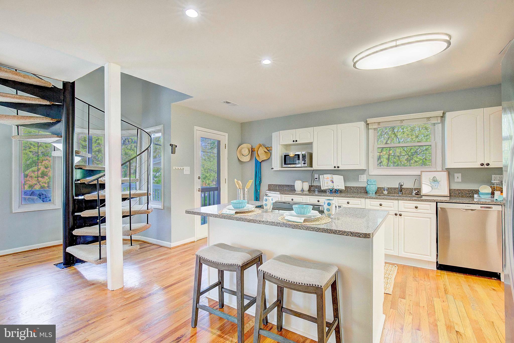 1427 Howard Road Annapolis, MD 21403 - Photo 4 of 54 Kitchen