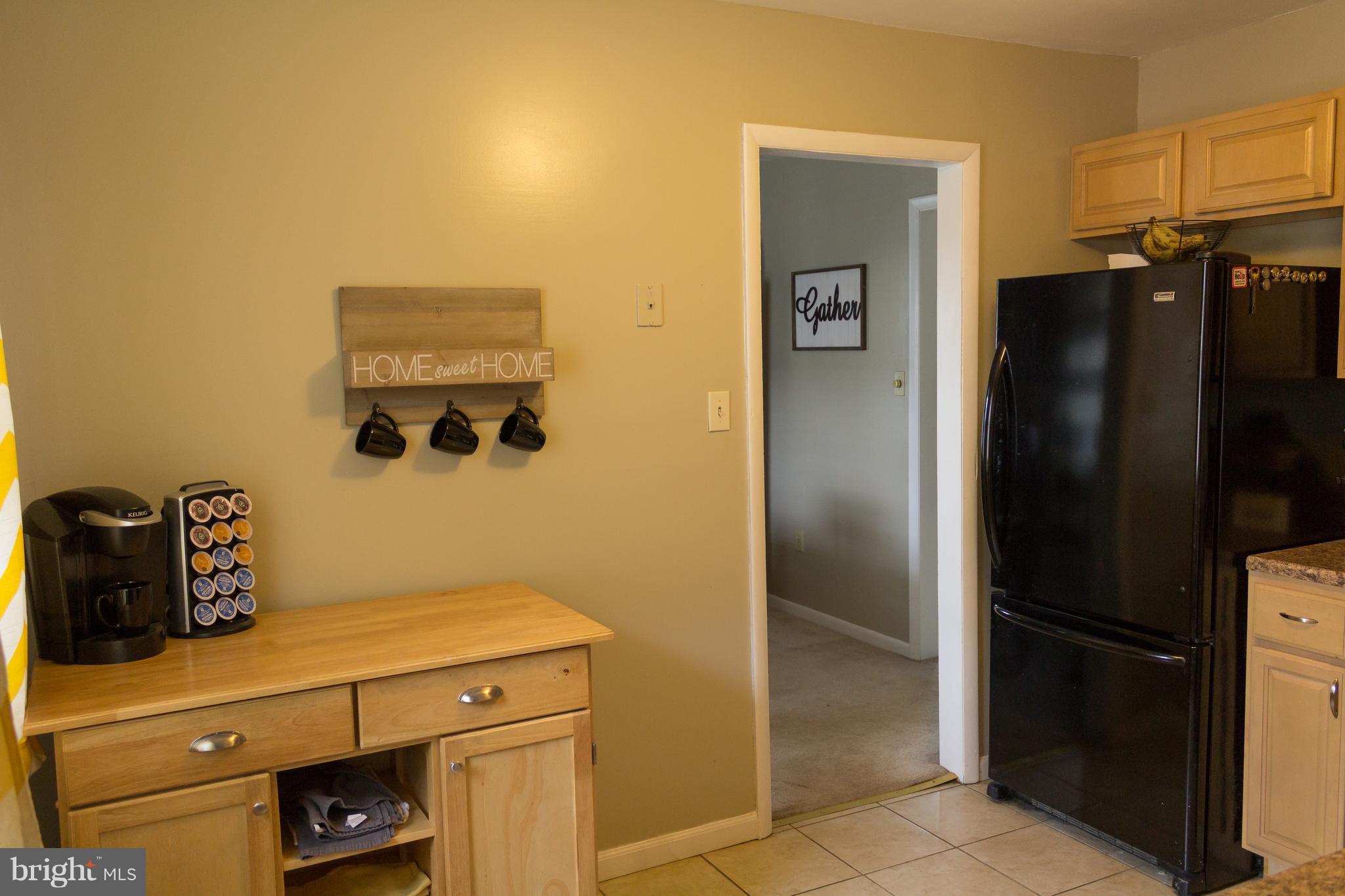 414 Holy Cross Road Baltimore, MD 21225 - Photo 5 of 23 Kitchen
