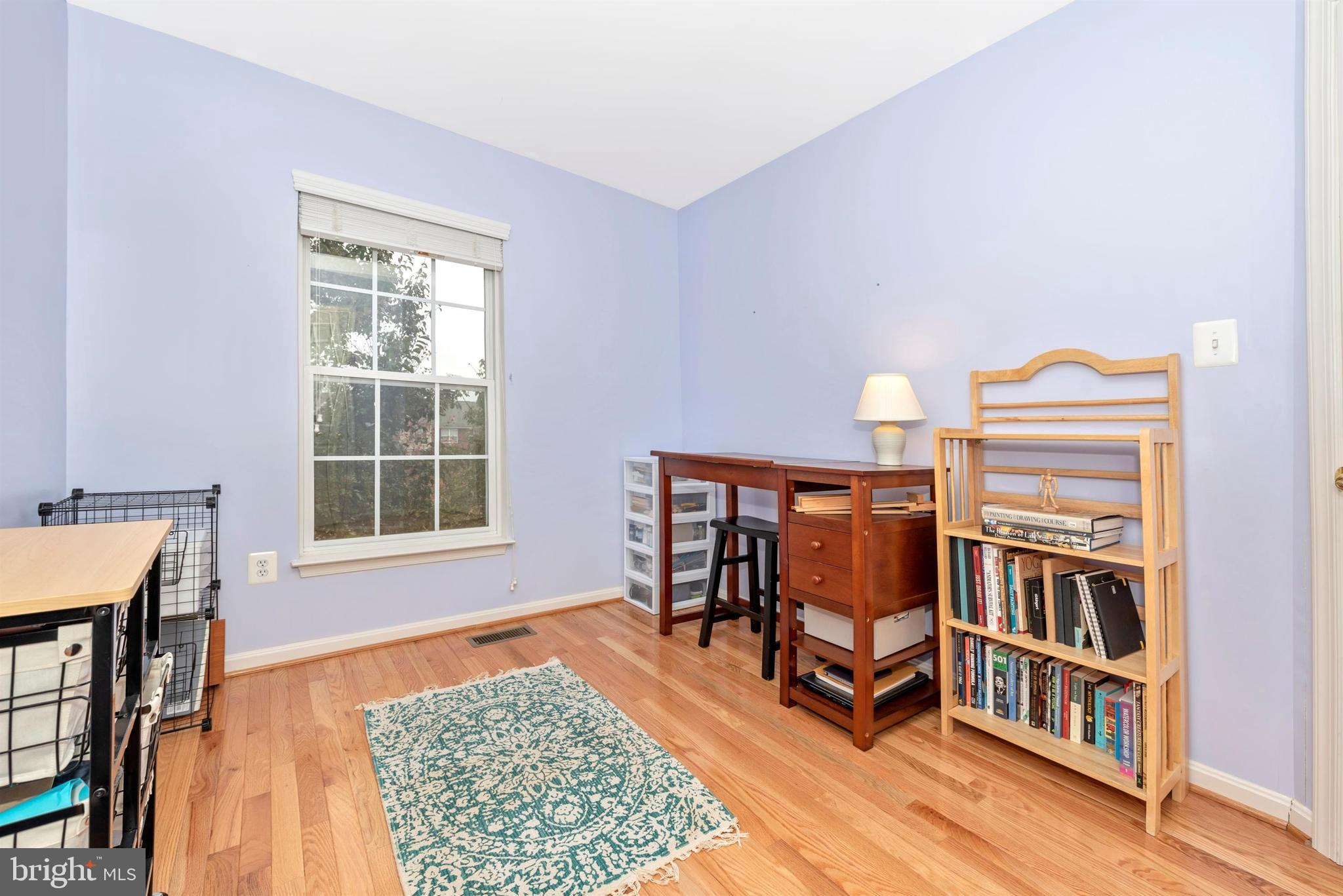 152 Fieldstone Court Frederick, MD 21702 - Photo 26 of 43 2 nd bedroom