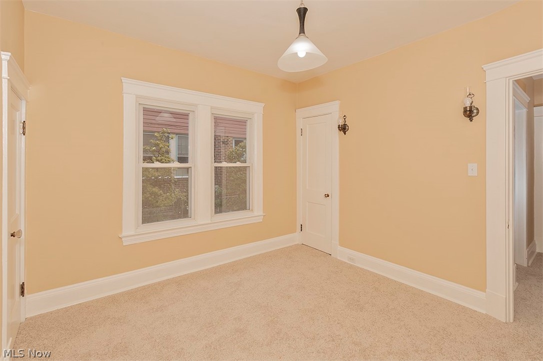 3242 Clarendon Road Cleveland, OH 44118 - Photo 15 of 34 Bedroom 2 is fresh and move in ready.