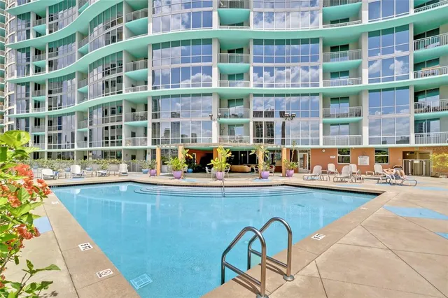 $899,000 | 322 East Central Boulevard, Unit 901, Orlando, FL 32801