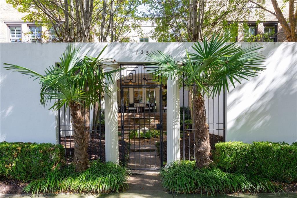 125 Hubbard Road Woodstock, GA 30188 - Photo 3 of 50