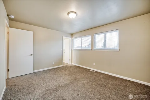 $699,950 | 8047 South 117th Street, Seattle, WA 98178