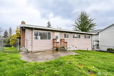 $699,950 | 8047 South 117th Street, Seattle, WA 98178