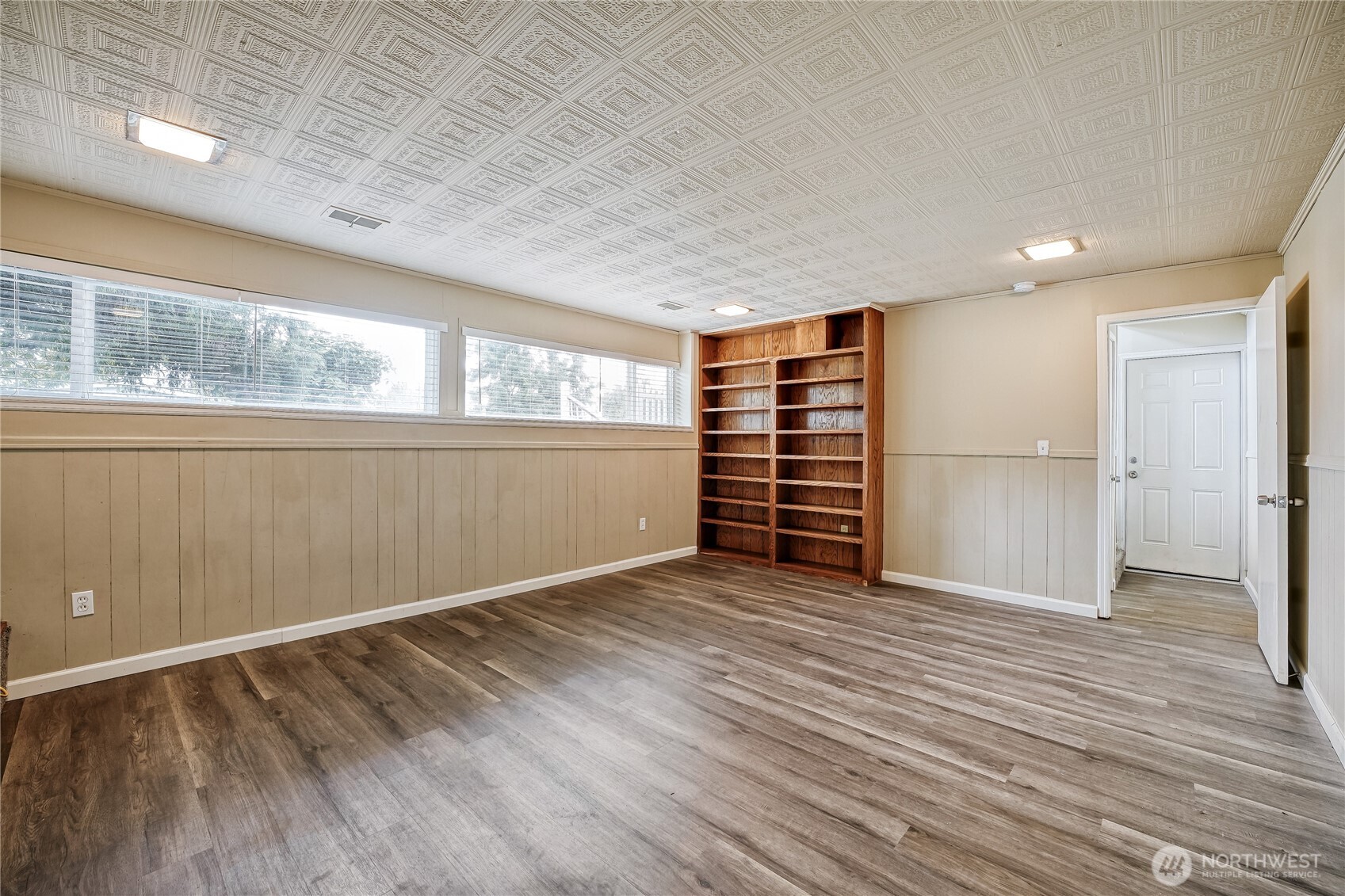 8047 South 117th Street Seattle, WA 98178 - Photo 9 of 28