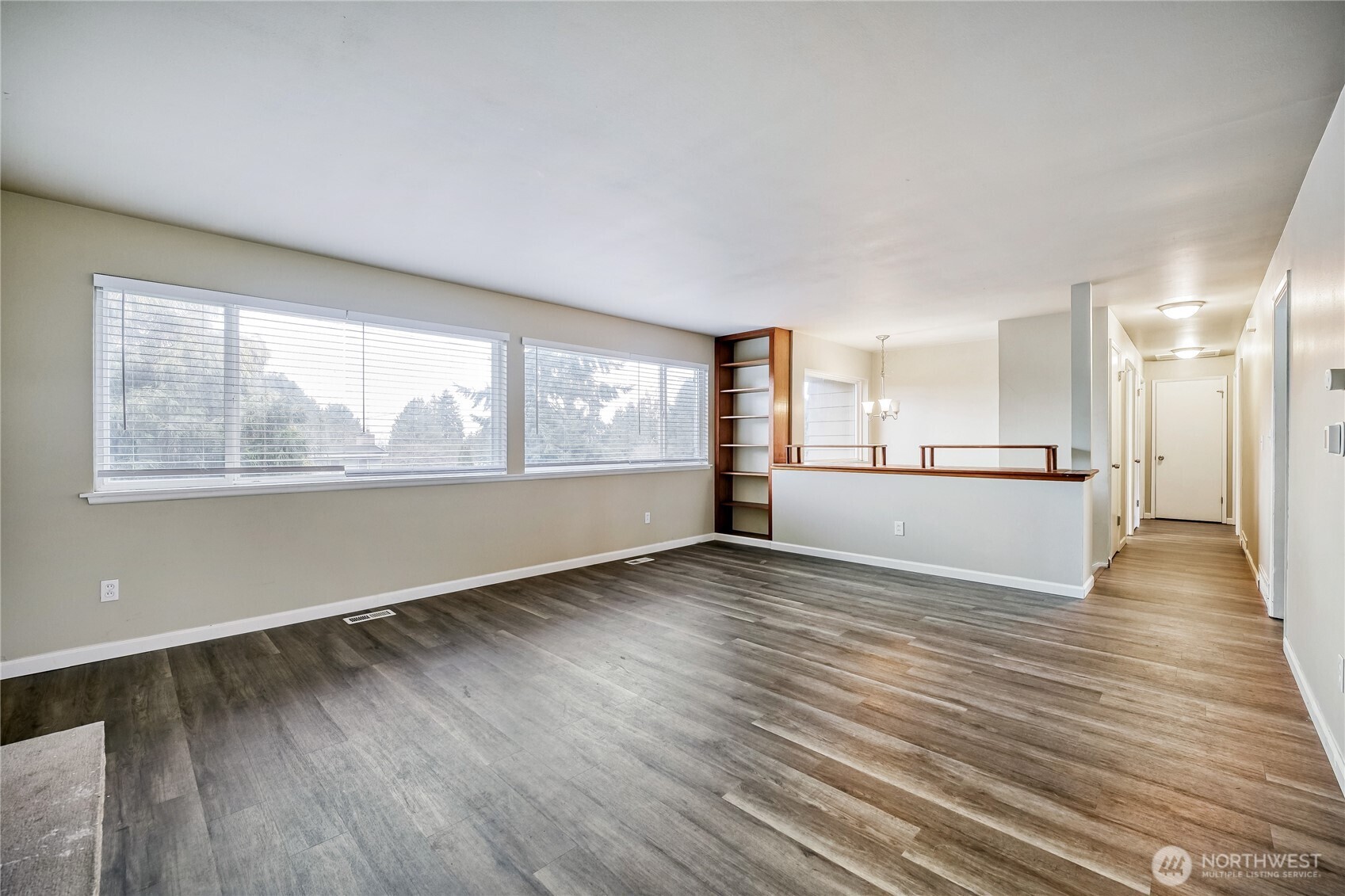 8047 South 117th Street Seattle, WA 98178 - Photo 10 of 28