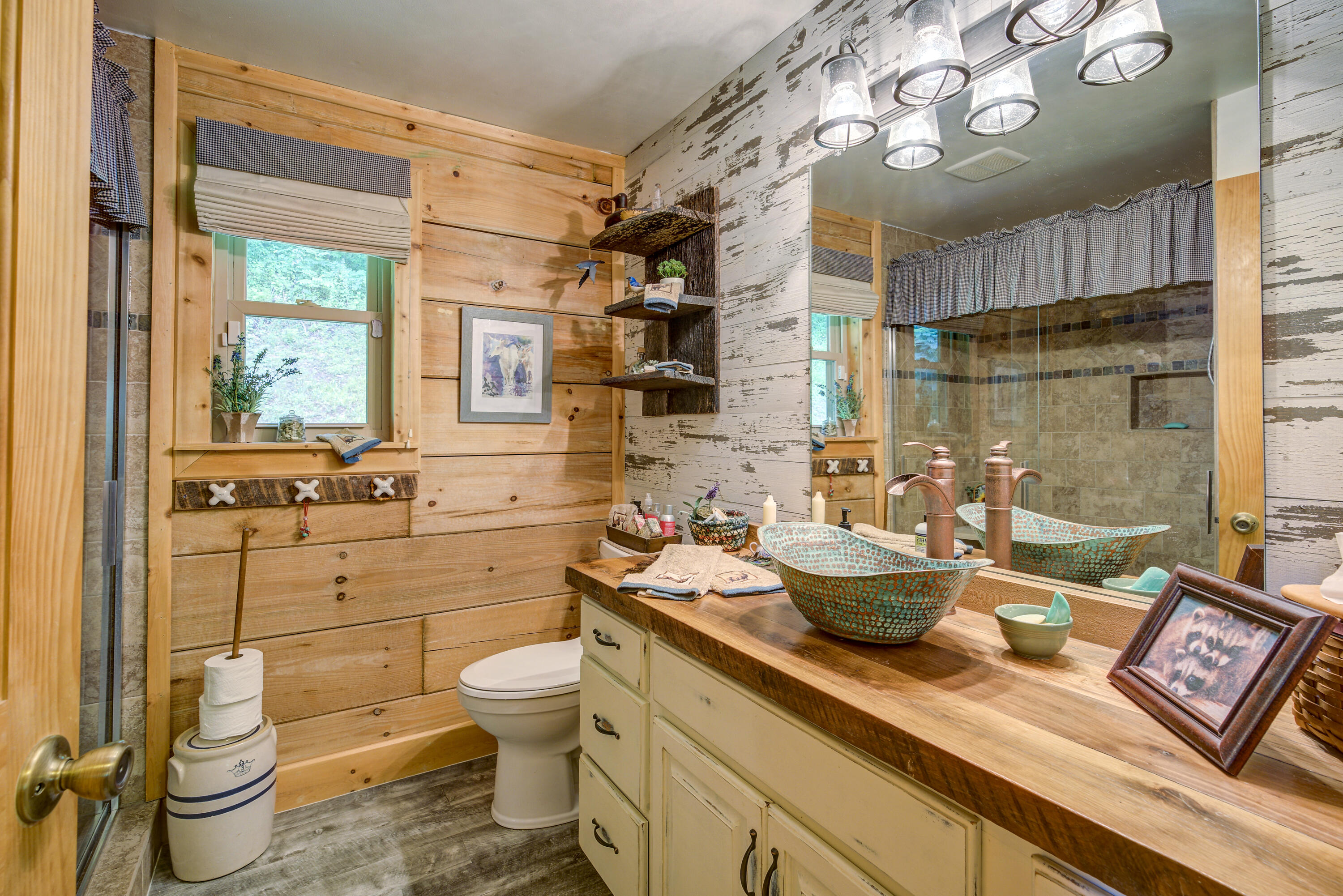 1155 Bear Hollow Road Greeneville, TN 37745 - Photo 26 of 38 6B0B13A3-B427-4811-855A-A23034188ABA