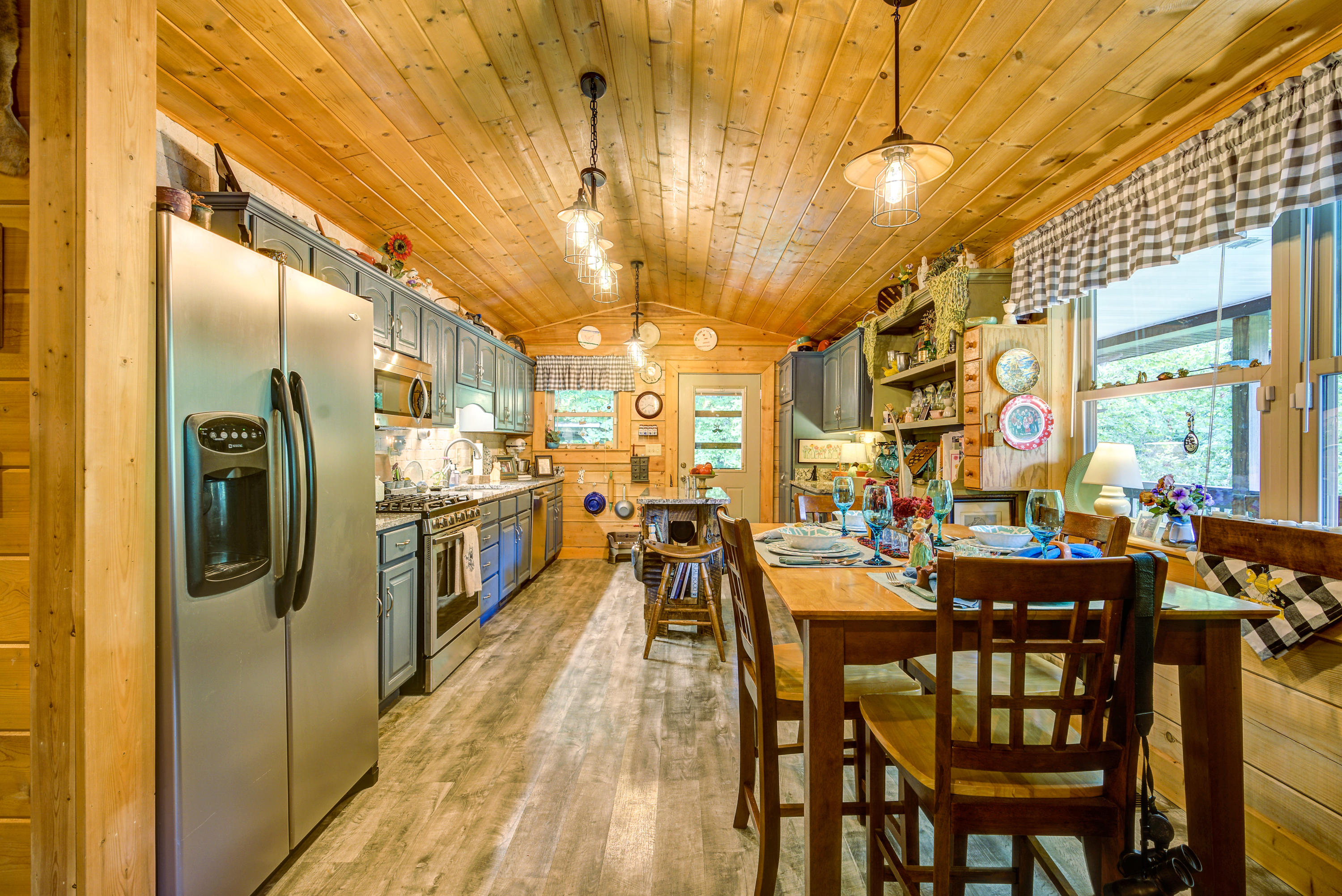 1155 Bear Hollow Road Greeneville, TN 37745 - Photo 36 of 38 12A88143-5E87-46BD-BCD1-A07FE1A3E2D6