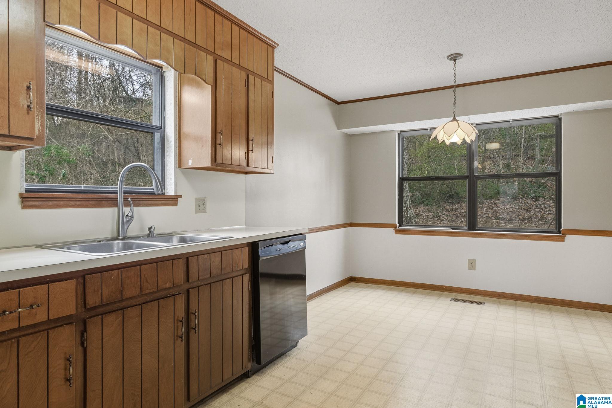 1317 Old Boston Road Alabaster, AL 35007 - Photo 4 of 31