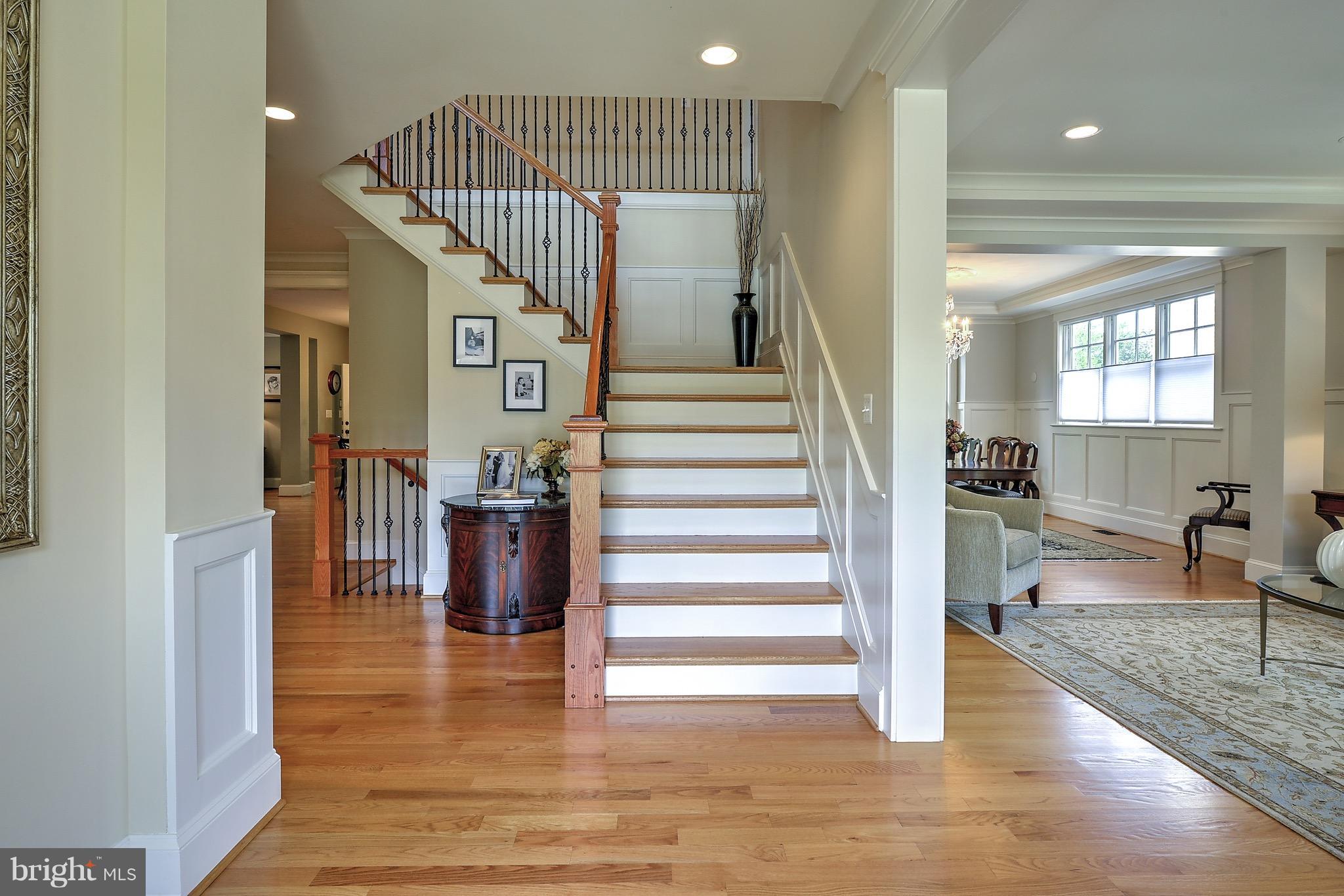 5813 Ipswich Road Bethesda, MD 20814 - Photo 4 of 30 Interior (General)