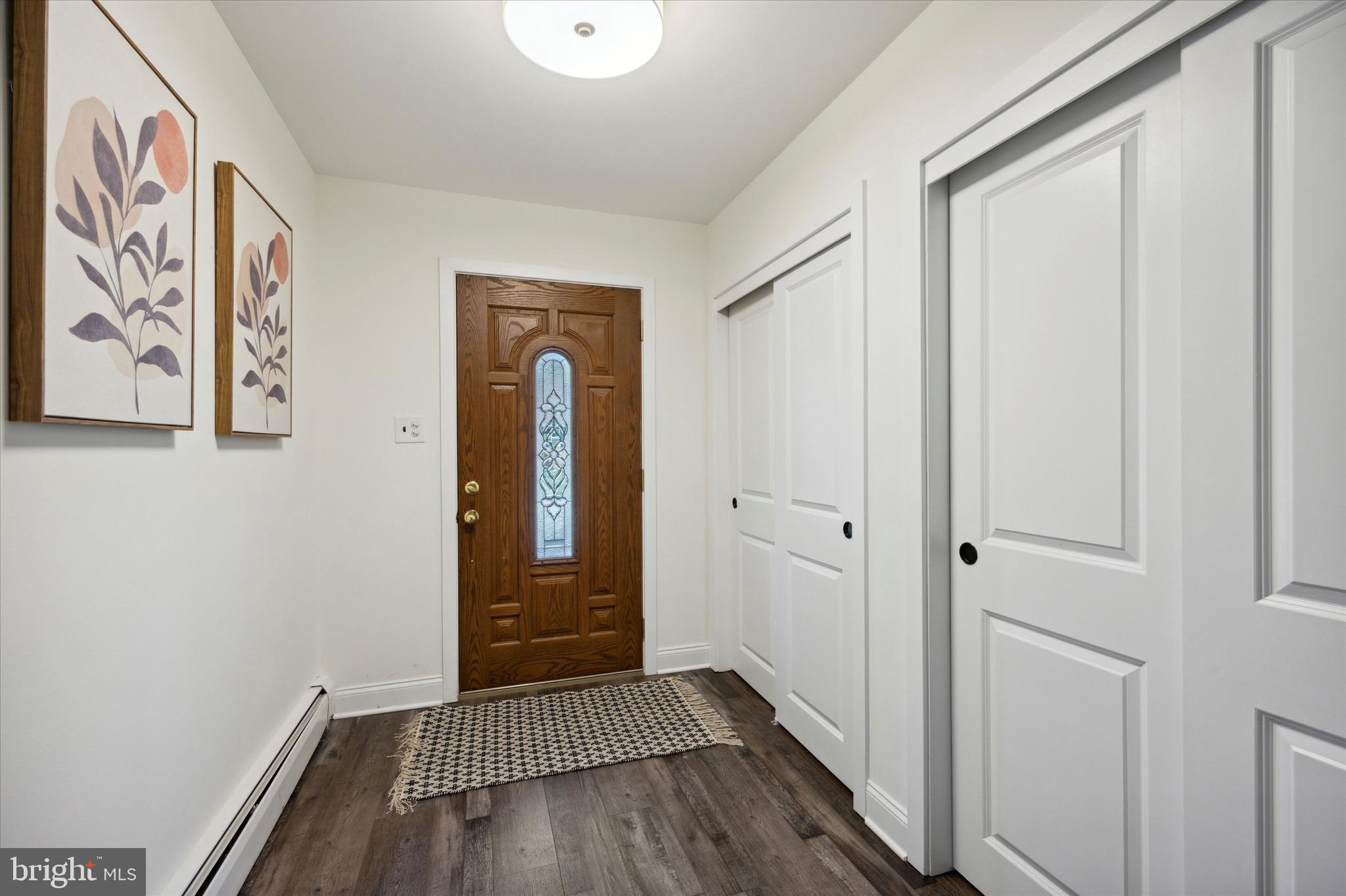 843 Homestead Avenue Springfield, PA 19064 - Photo 3 of 24 Front entryway