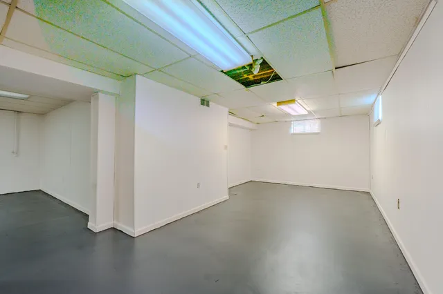 an empty room with a empty space